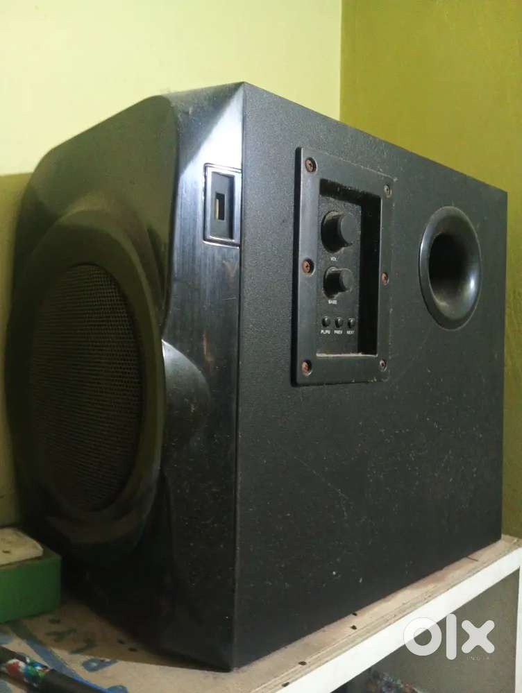 Home theater with 4 speaker 300 watt good sound with remote heavy bass
