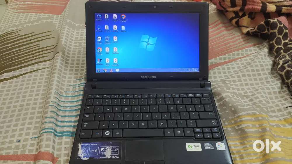 Samsung Mini Laptop