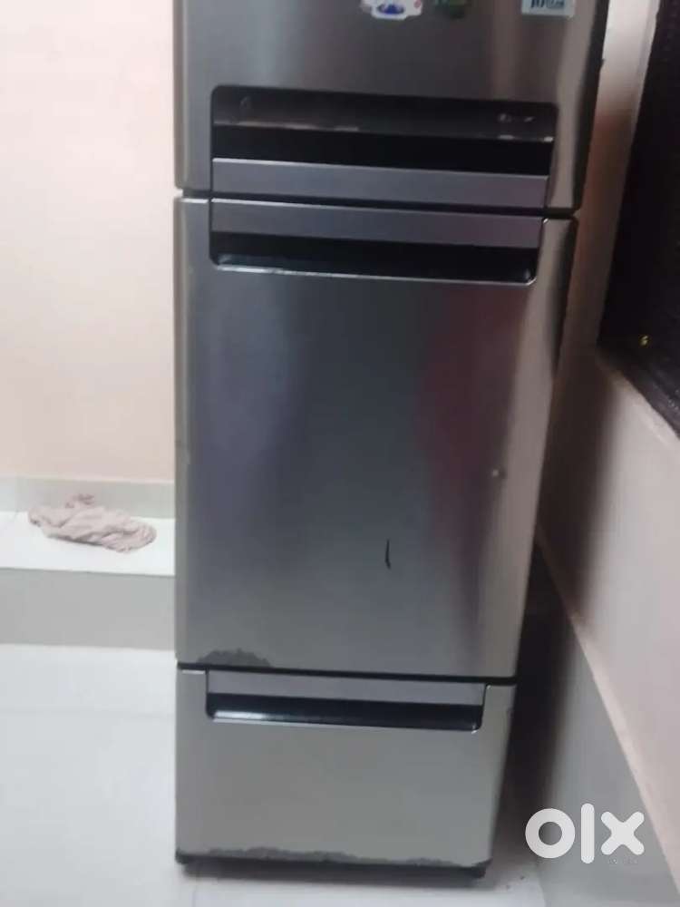 Fridge 3door work is good