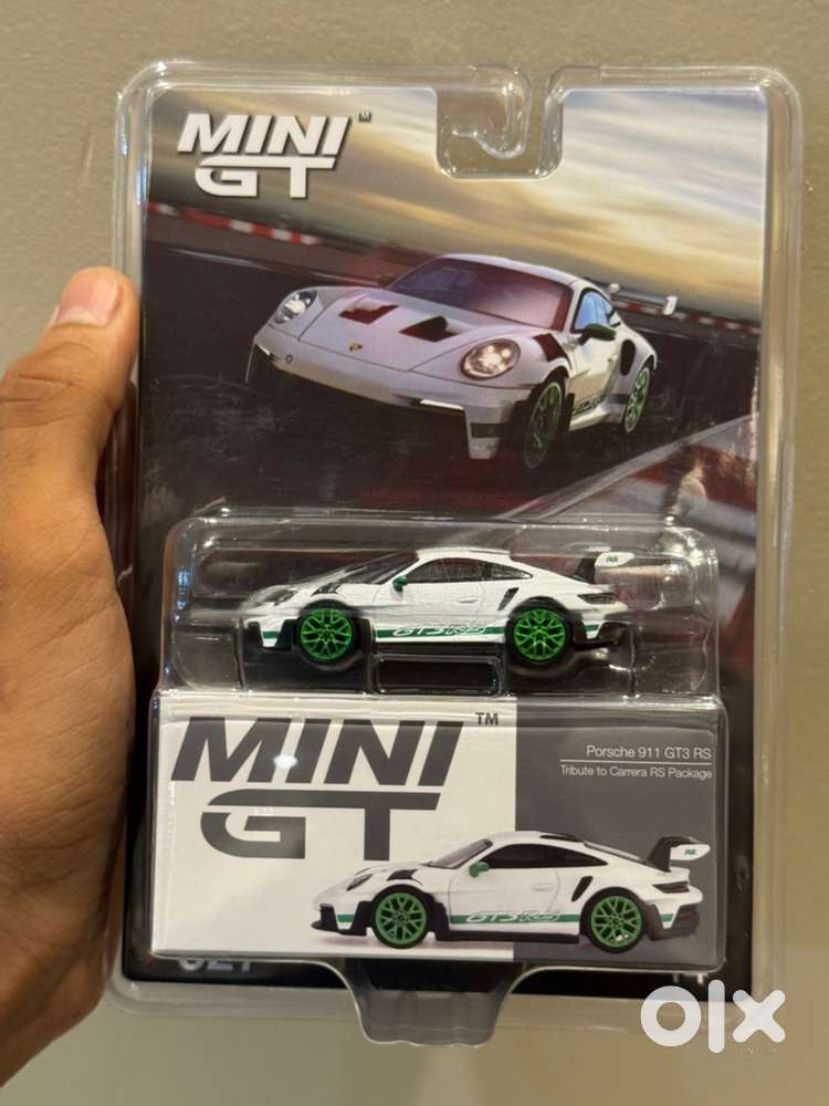 Mini gt bilster pack brand new imported