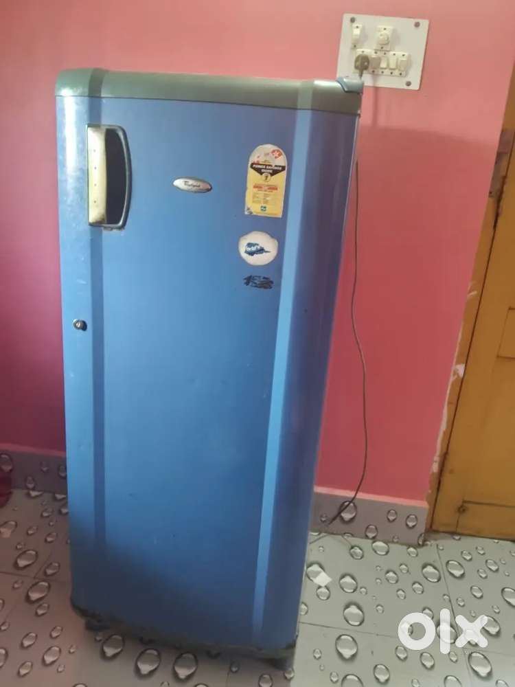 4 star Whirlpool fridge