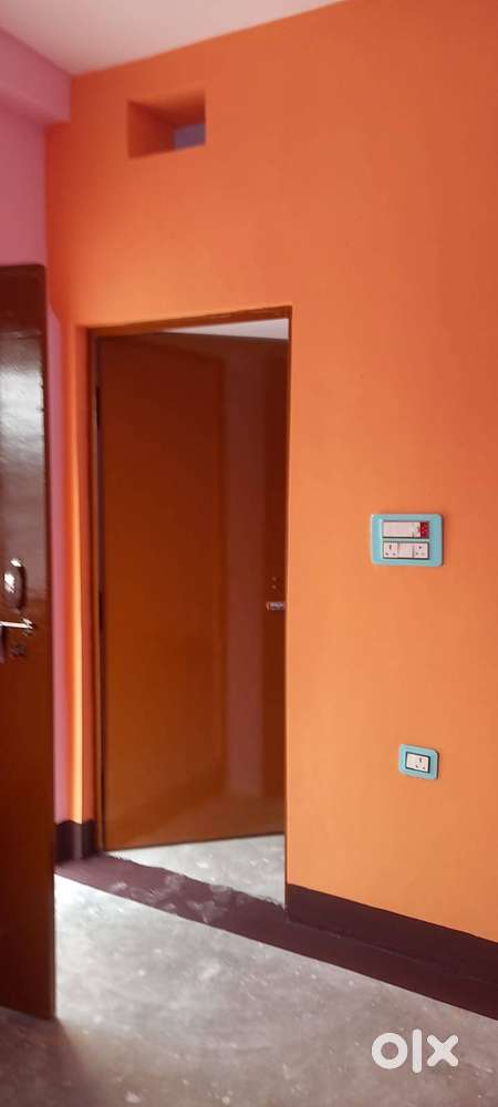 Prime location, near main road