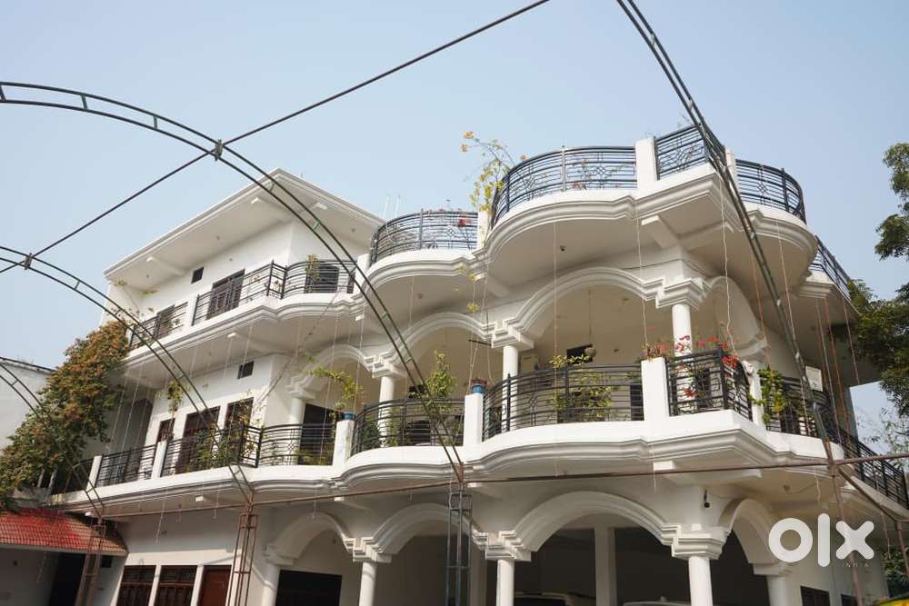 Need a female flatmate in a 3 bhk total rent is 18000 will be divided