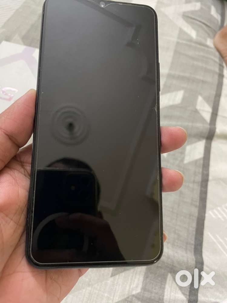 Phone : Vivo Y53s 8GB+128