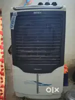 Intex cooler 8 Mahina Purana Hai new condition okay