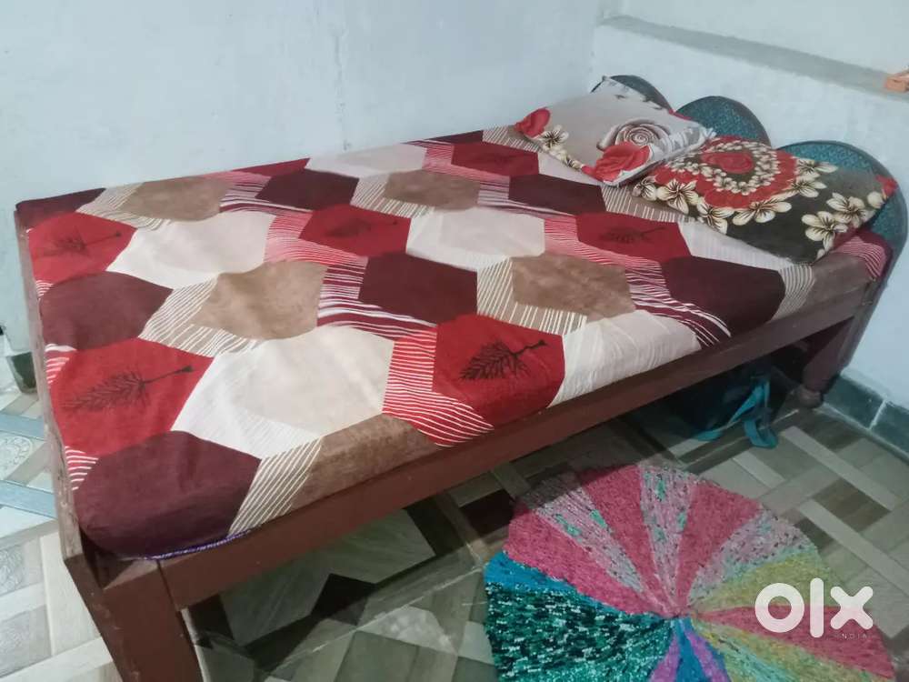 Bed sale karna hai