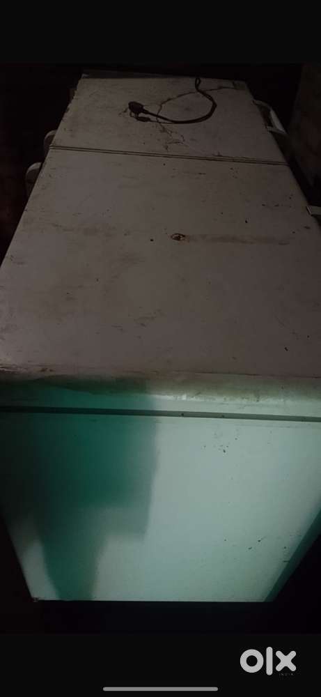 Deep freezer