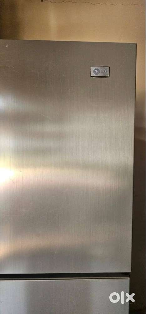 DOUBLE DOOR refrigerator