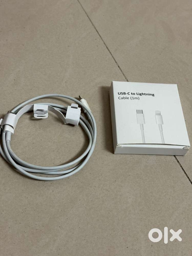 iPhone lightning cables