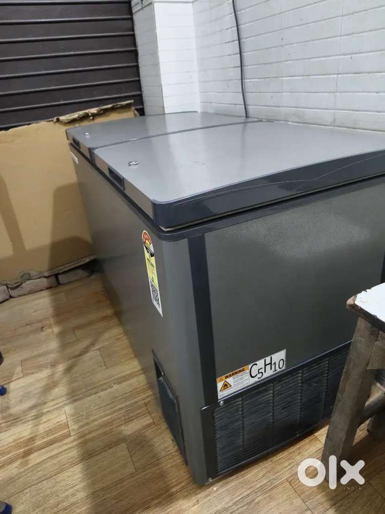 New fridge 2 mahine hue hai liye hue