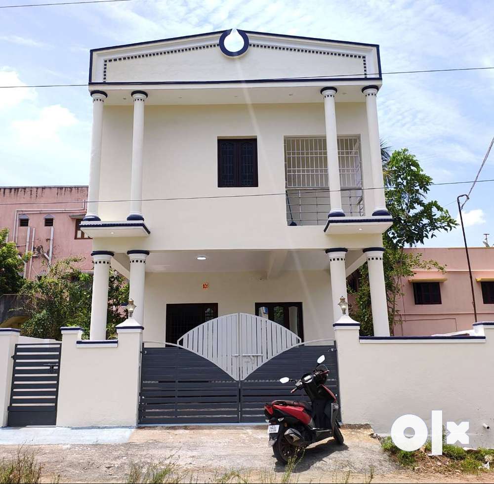 4 BHK duplex individual house for sale in Urappakkam