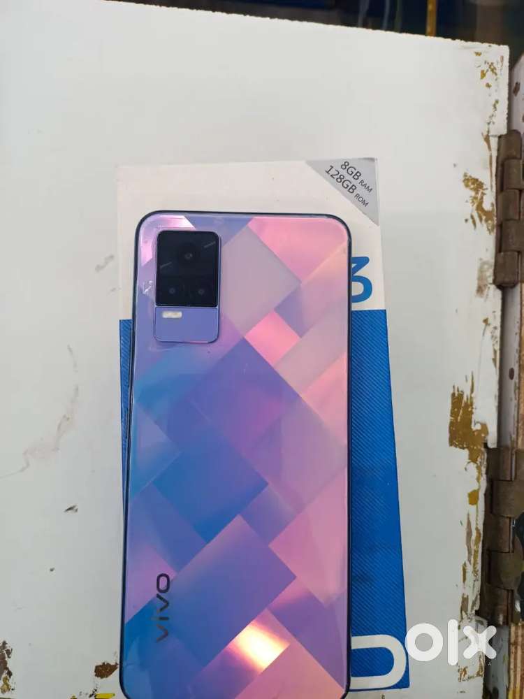 Vivo Y73 128 GB Storage