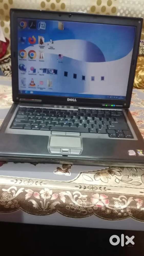 Dell ka laptop hai