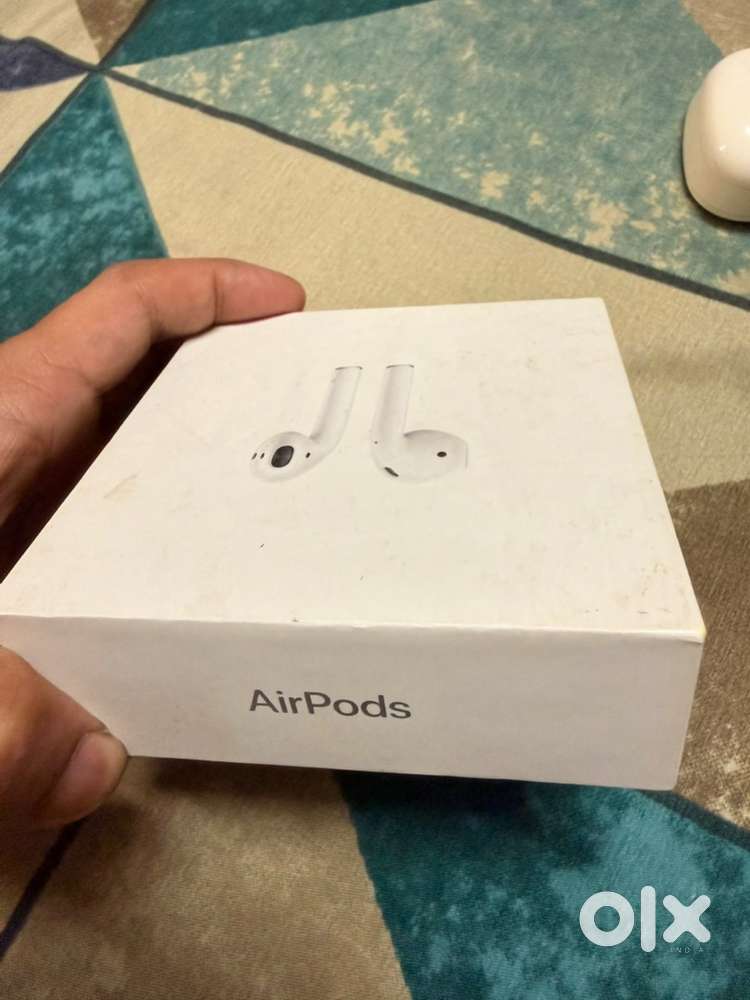 Airpods- 2nd gen- 4500