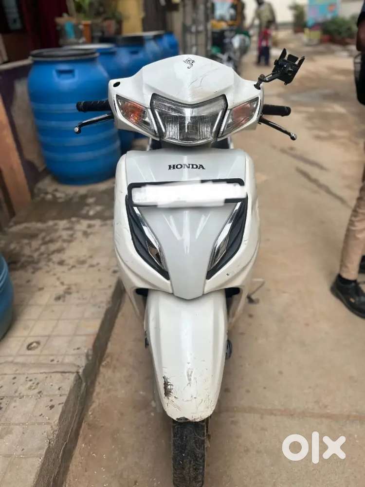 Honda Activa BS6 2022 model first owner