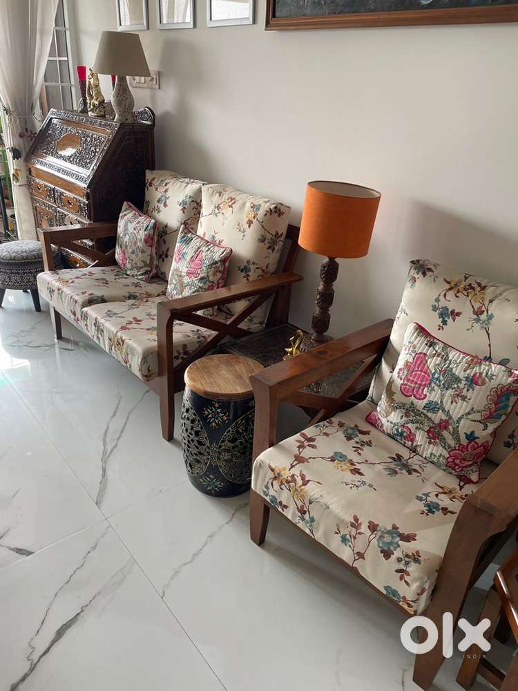 4 seater sofa