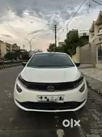Tata Altroz XZ, 2020, Petrol