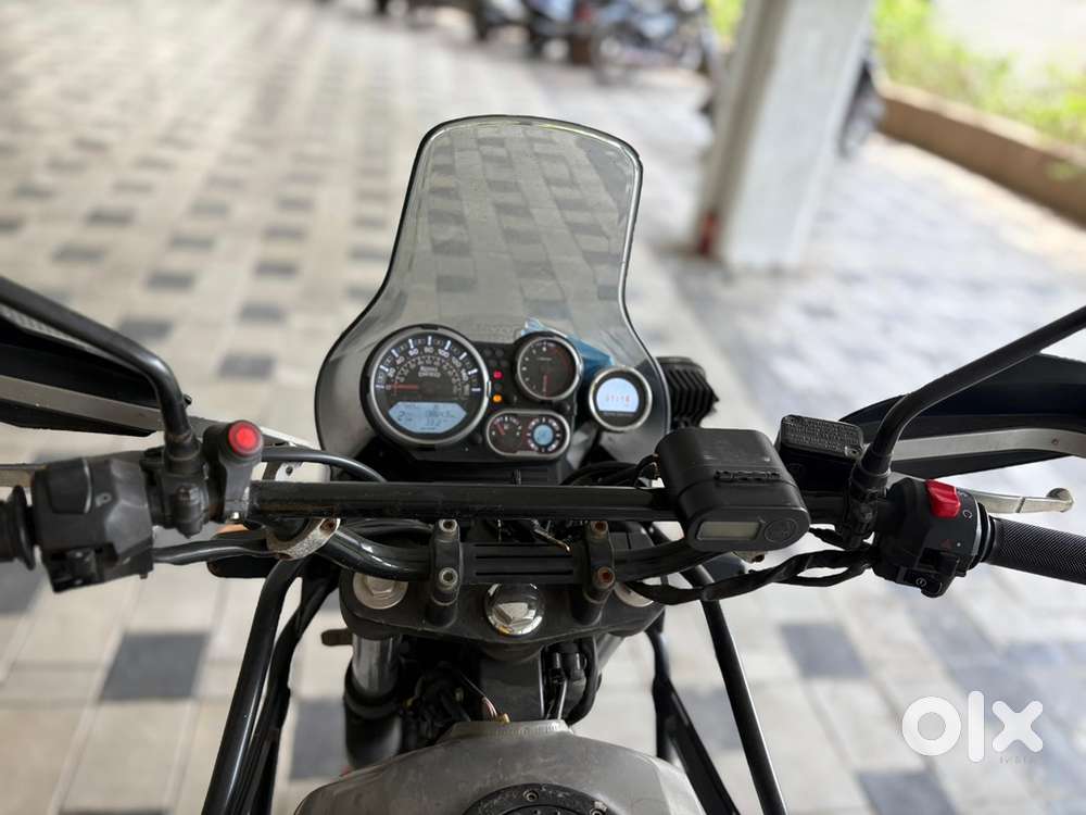 Royal Enfield Himalayan less driven bike