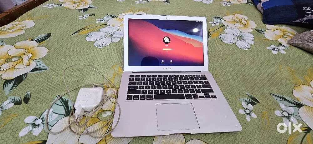 Laptop- MacBook Air 2015