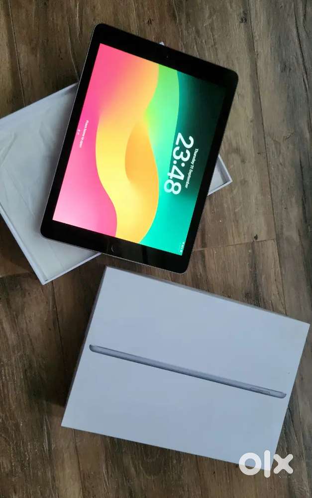 I pad 6th Gen . 32 gb