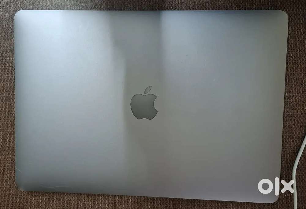 Apple Laptop Mac Book Air M-1/ 16GB/1TB 13 inch