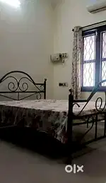 ROOM SHARING