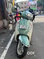 Access 125. Ice green colour Special Edition. 2024 Model