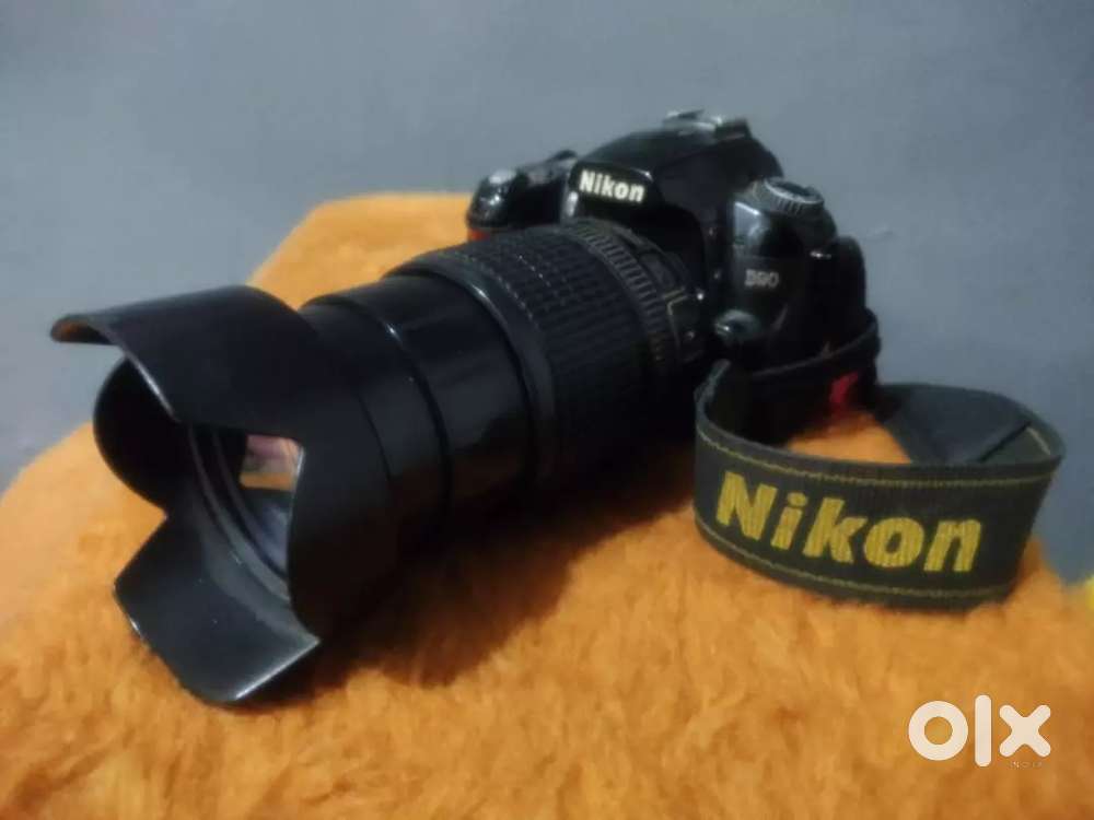 Nikon d90 camera with 18x105 lense for sale in very good condition