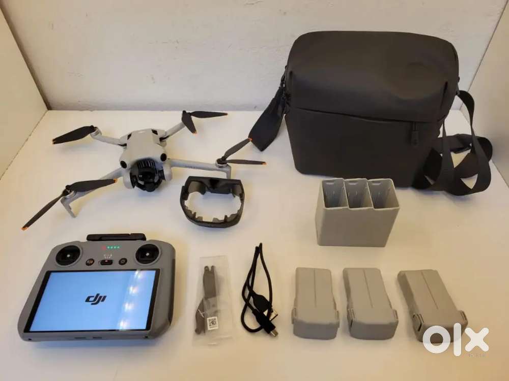 DJI Mini 4 Pro Fly More Combo Plus (DJI RC 2) New drone w/care refresh