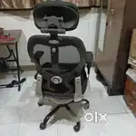 Best Work chair used in Offices. No issue