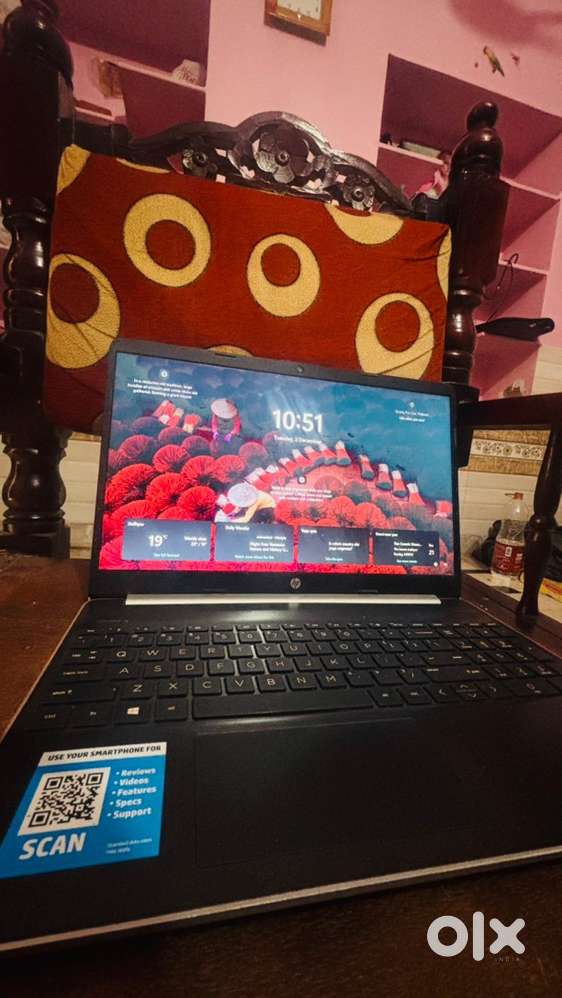 HP laptop i7 processor 16gb ram and 512ssd storege silver colour