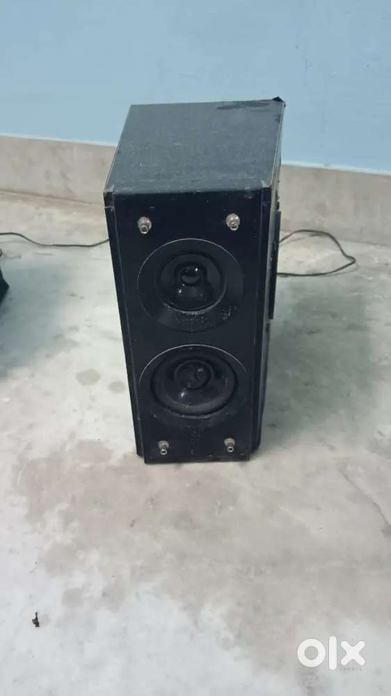 Speaker box 6. Ohm's speaker 4+woofer 2.size 4