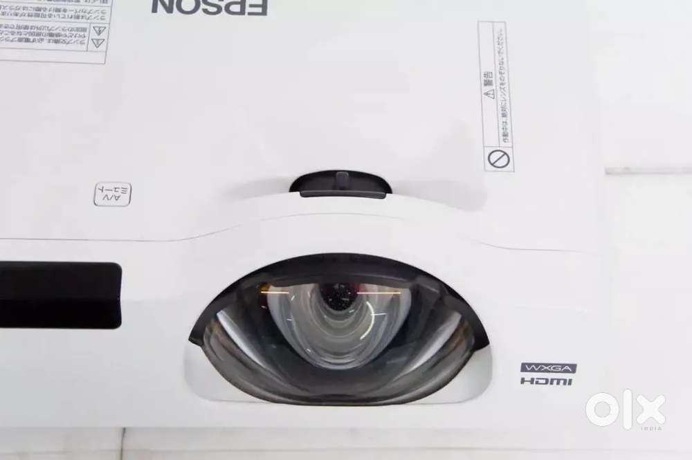Epson Projector EB-535W 3400lm WXGA 3.7kg Desktop Ultra Short Throw