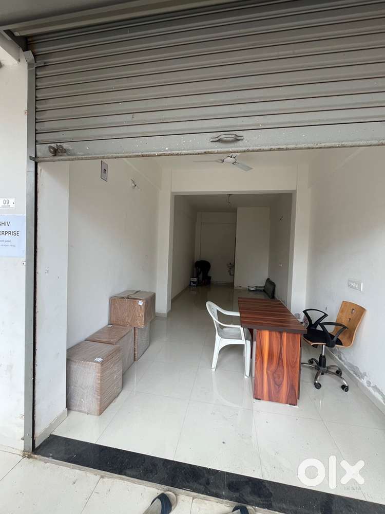 Prime location shop for rent