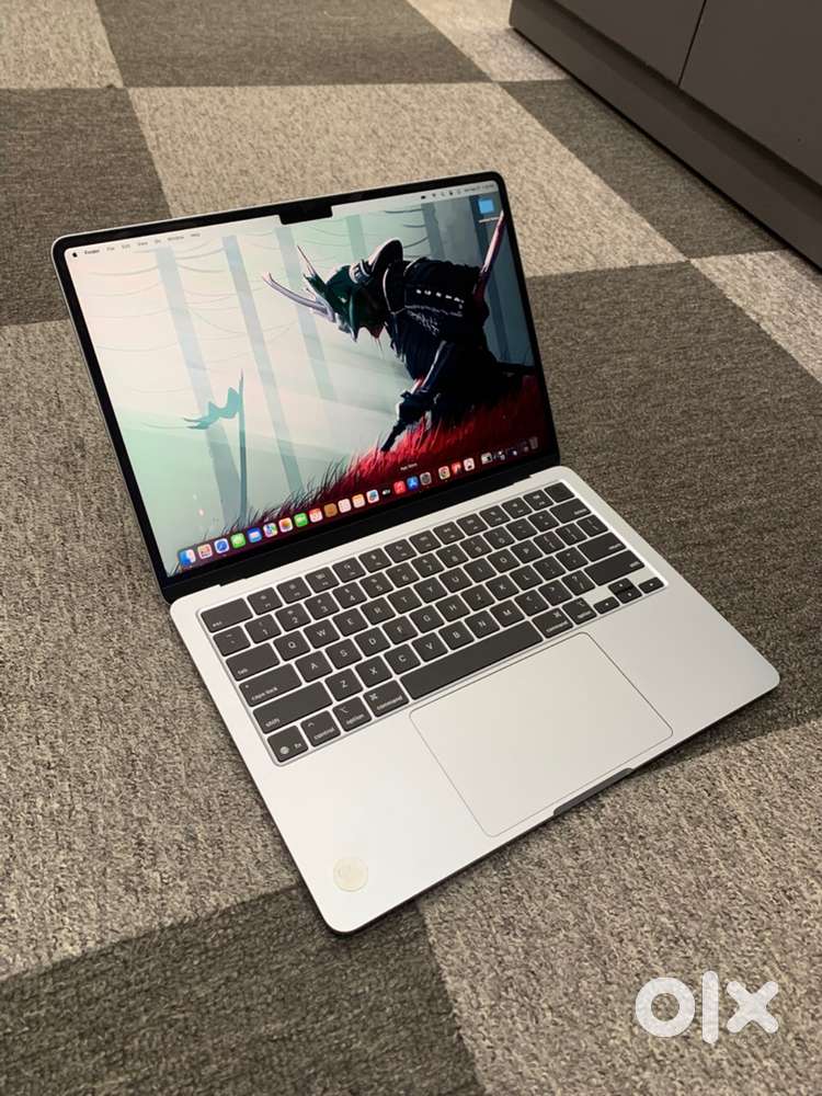 Apple MacBook Air \ M4 \ 16GB-256GB \ Mint condition \ with Charger