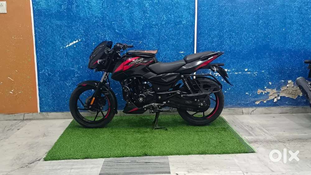 BAJAJ PULSAR 125 BS6