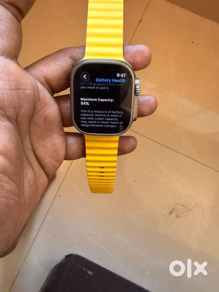Apple watch ultra 2 natural titanium