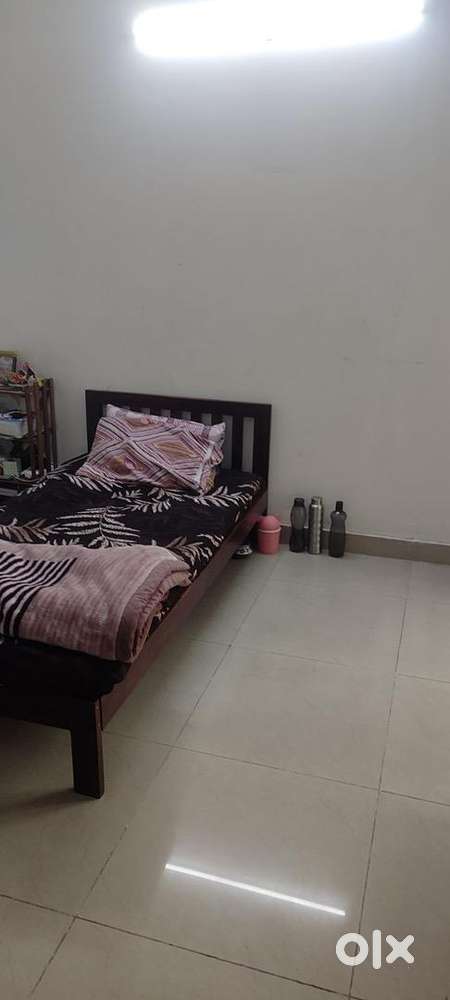 Female flatmate