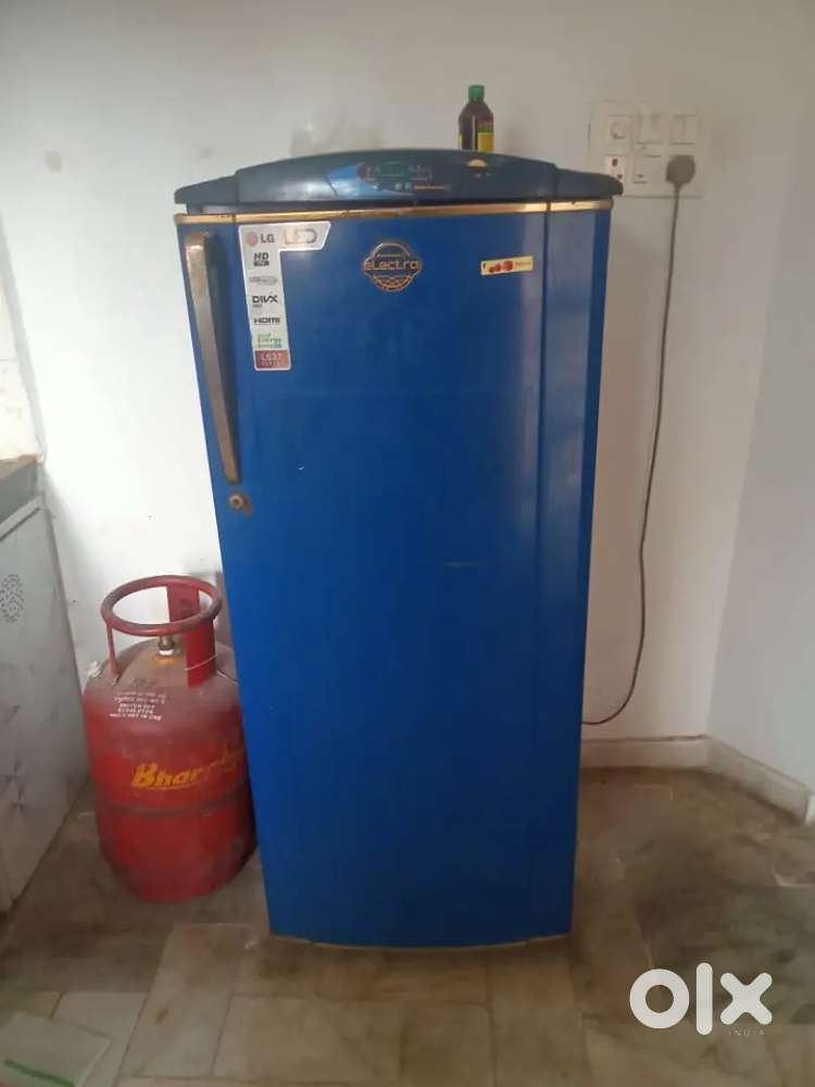 Singal door  WORKING Frige sale  92277 vikram 27711