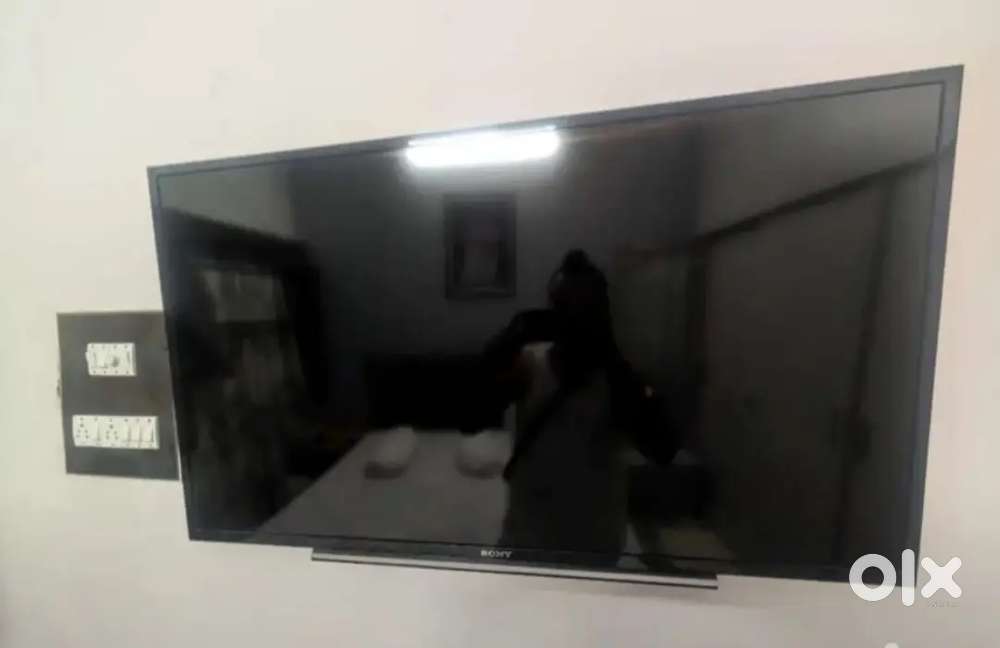 SONY  LED TV (40 inches)