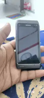 Nokia N8..