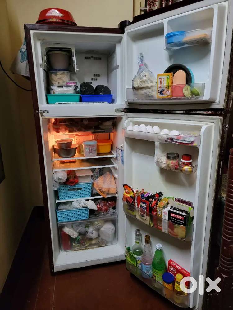 Whirlpool 5*Star Frostfree 2Door Fridge Excelent Cond..Falnir Manglur