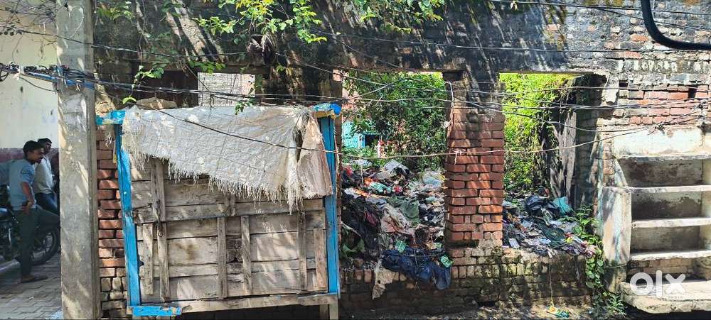 Bindki main chauraha police chauki ke pichhe