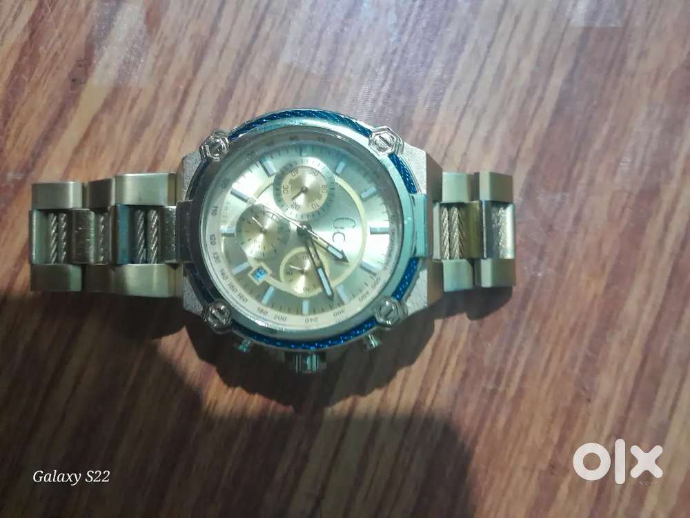 New  Guess watch