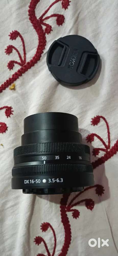 Nikon lens 16- 50 mm