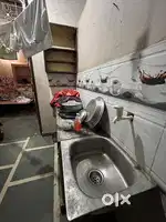 Room available for rent !