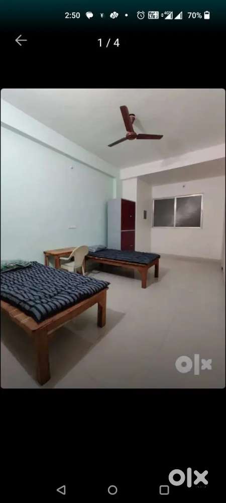 Room for Boys. Prior to NEET,JEE,PSc students of Aacharya, Delhi IAS.