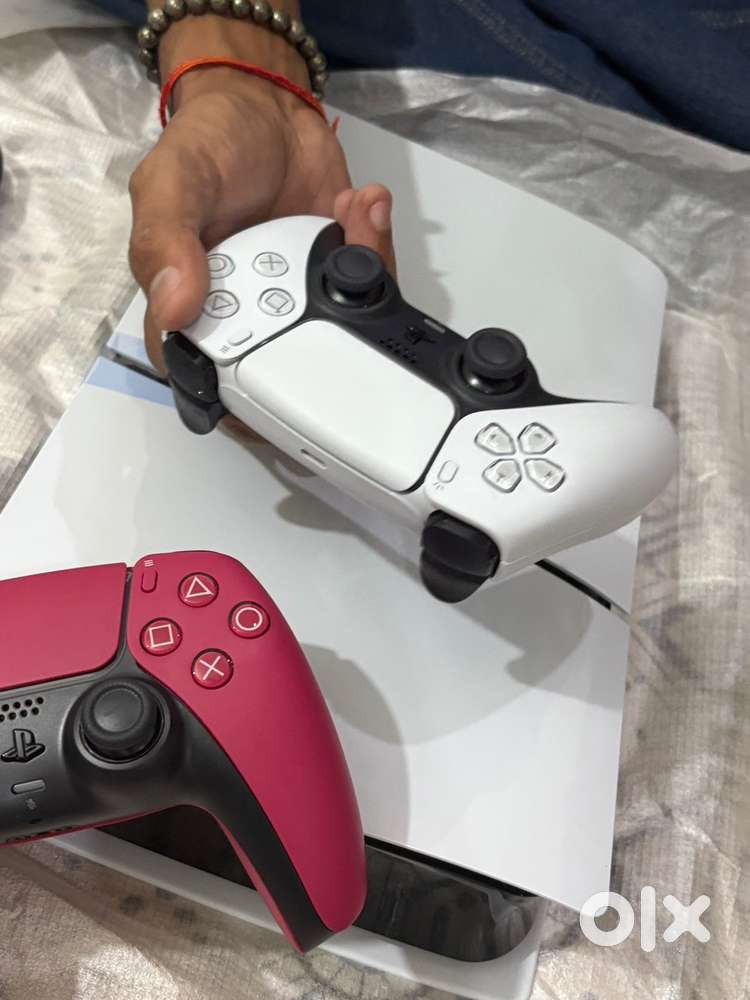 Selling Ps5 brand new play station