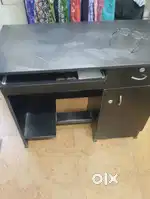 Computer table