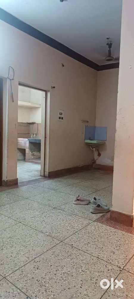 Independent 1st floor for rent 2BHK ,Nerhu Nagar east